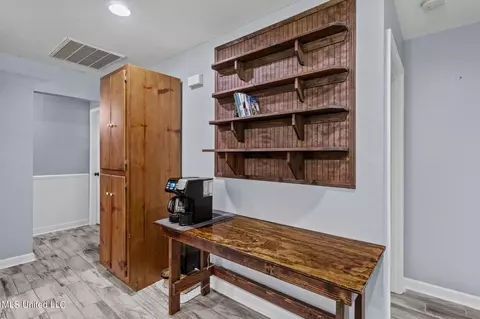 Entry Way - 24380 Wayne Bond Rd, Saucier, MS 39574 photo 1 of 1