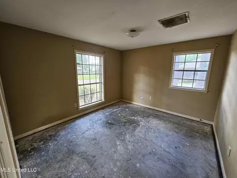 Bedroom - 816 Winthrop Cir, Jackson, MS 39206 photo 2 of 3