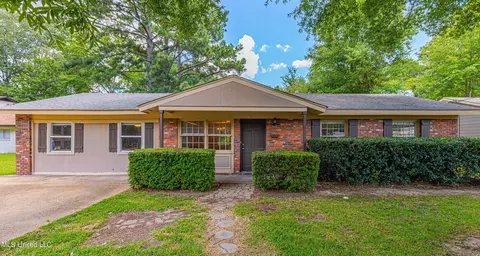 720 Marilyn Dr, Pearl, MS 39208