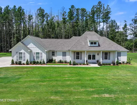 Exterior - 172 Fallen Oaks Dr, Brandon, MS 39047 photo 16 of 16