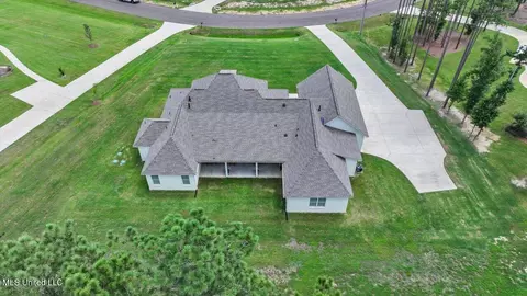 View/Area - 172 Fallen Oaks Dr, Brandon, MS 39047 photo 2 of 2