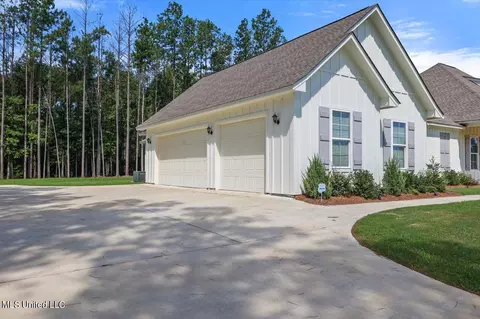 Other - 172 Fallen Oaks Dr, Brandon, MS 39047 photo 11 of 18