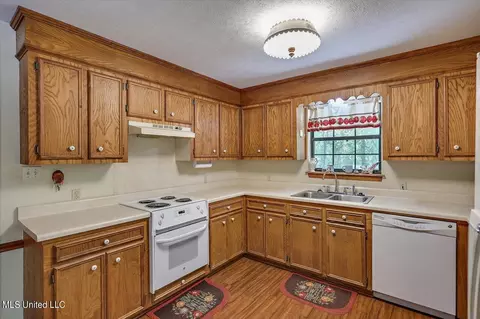 115 Hickory St, Brandon, MS 39042 photo 12