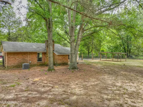Exterior - 15 Crestfield Rd, Coldwater, MS 38618 photo 11 of 19