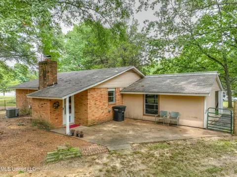 Exterior - 15 Crestfield Rd, Coldwater, MS 38618 photo 15 of 19