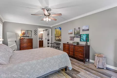 Bedroom - 920 W Green T Lk, Hernando, MS 38632 photo 2 of 4