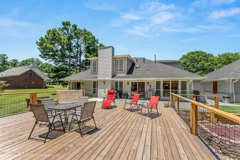 Exterior - 920 W Green T Lk, Hernando, MS 38632 photo 6 of 6
