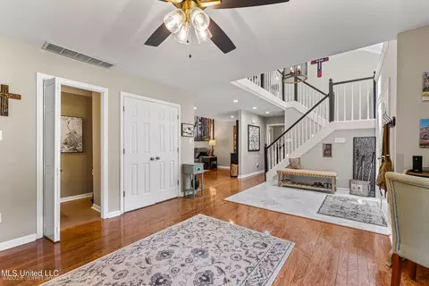 Entry Way - 920 W Green T Lk, Hernando, MS 38632 photo 5 of 9