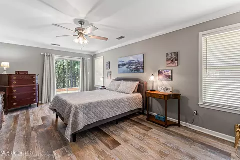 Bedroom - 920 W Green T Lk, Hernando, MS 38632 photo 1 of 4