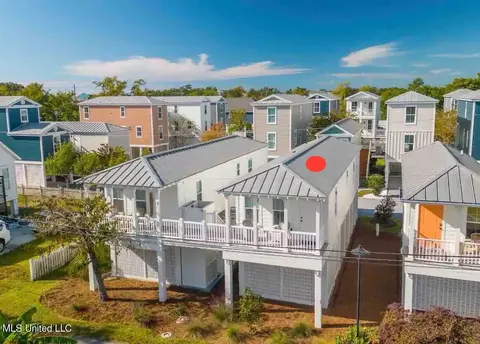 215 E Second St #41, Pass Christian, MS 39571