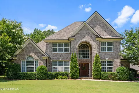 14272 Santa Fe Dr, Olive Branch, MS 38654