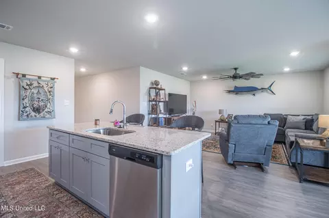 Kitchen - 1023 Enclave Cir, Long Beach, MS 39560 photo 1 of 2