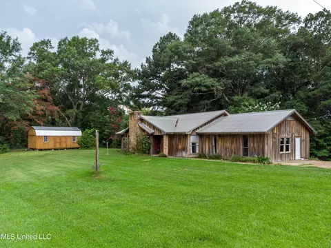 355 Fletchers Chapel Rd, Yazoo City, MS 39194