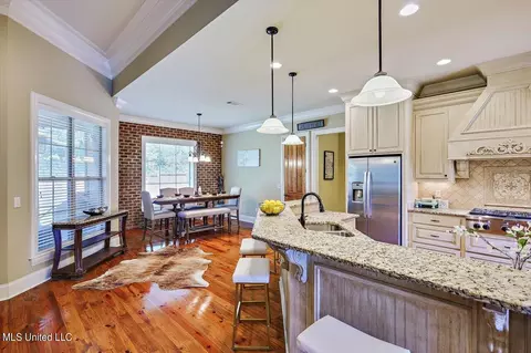 202 Mary Emma Ave, Brandon, MS 39042 photo 8