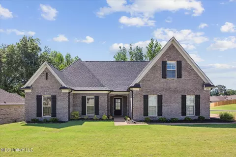 1791 Wooten Dr, Nesbit, MS 38651