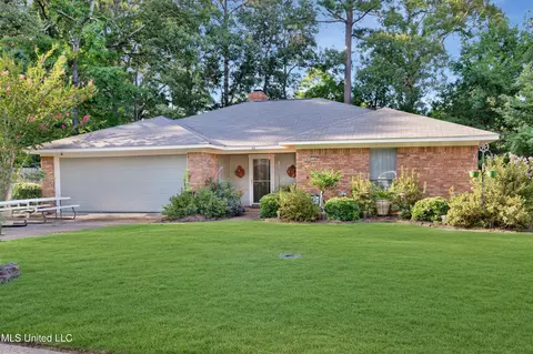 61 Freehill Ct, Brandon, MS 39042
