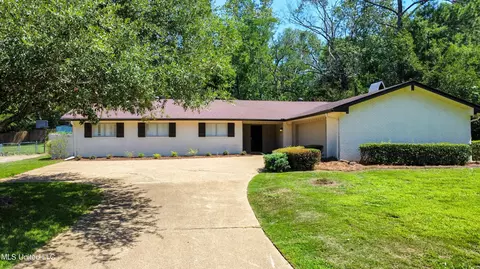 603 Dunton Rd, Clinton, MS 39056