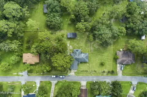 View/Area - 9752 Wilkerson Cir, Moss Point, MS 39562 photo 3 of 4