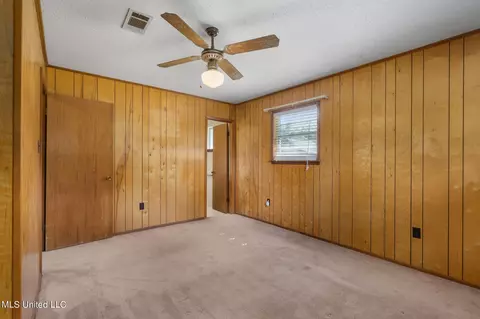 Bedroom - 9752 Wilkerson Cir, Moss Point, MS 39562 photo 3 of 5
