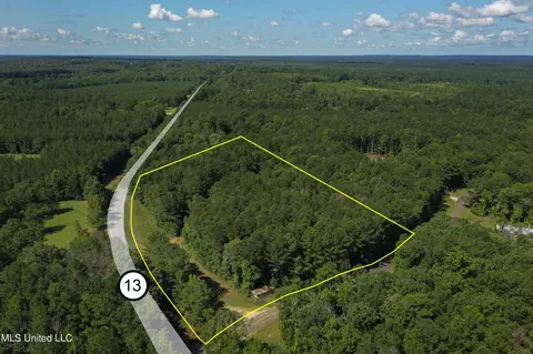 Rolling Wood Drive, Morton, MS 39117