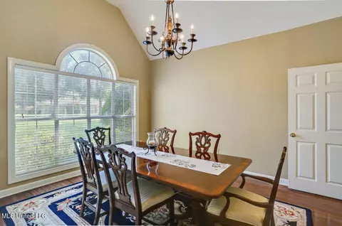 Dining - 160 Hawkridge Dr, Madison, MS 39110 photo 3 of 4