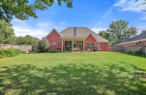 Exterior - 160 Hawkridge Dr, Madison, MS 39110 photo 7 of 8