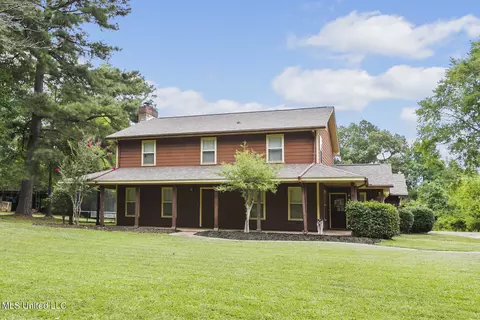 1303 Big Creek Rd, Raymond, MS 39154