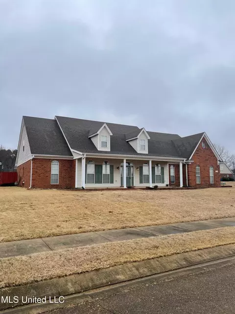6574 Kay Dr, Olive Branch, MS 38654