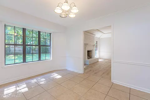 Dining - 290 Timberline Dr, Madison, MS 39110 photo 2 of 2
