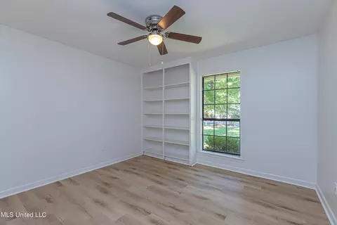 Bedroom - 290 Timberline Dr, Madison, MS 39110 photo 3 of 5