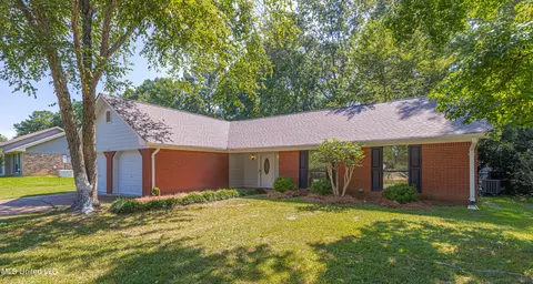 290 Timberline Dr, Madison, MS 39110