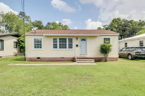 214 41st St, Gulfport, MS 39507