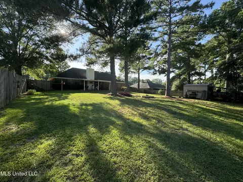 928 Eagles Nest Dr, Byram, MS 39272 photo 8