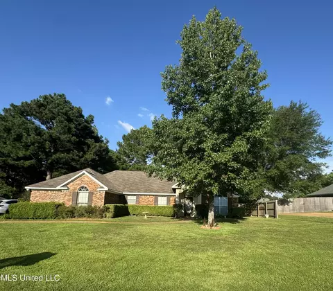 928 Eagles Nest Dr, Byram, MS 39272 photo 2
