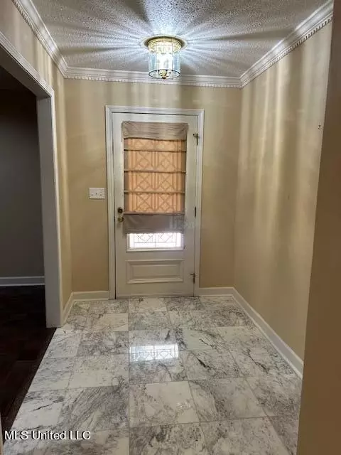 5458 River Thames Rd, Jackson, MS 39211 photo 3