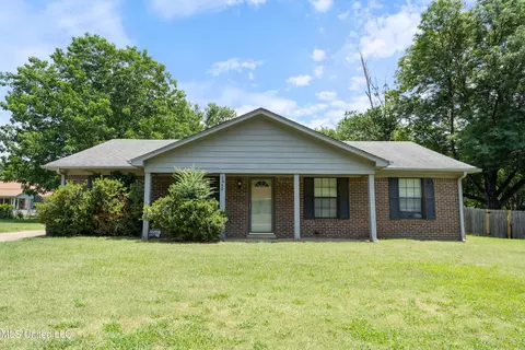 6860 Belle Meade Rd, Horn Lake, MS 38637