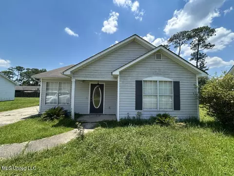 8313 Redstone Dr, Gautier, MS 39553