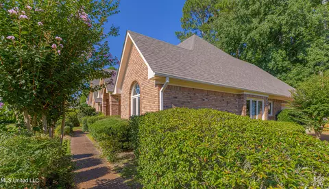 45 Redbud Ln, Madison, MS 39110 photo 4