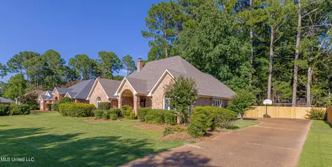 45 Redbud Ln, Madison, MS 39110 photo 2
