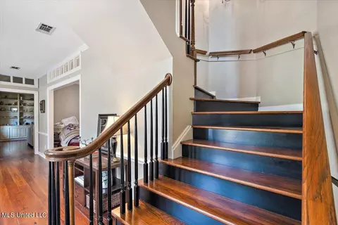 Entry Way - 45 Moss Forest Cir, Jackson, MS 39211 photo 4 of 4