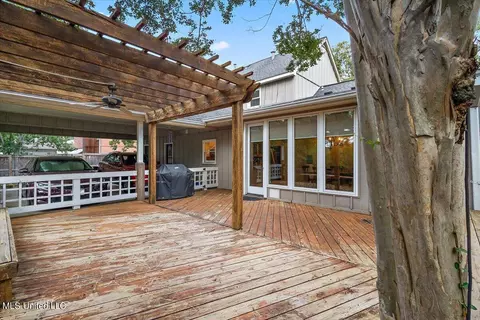 Exterior - 45 Moss Forest Cir, Jackson, MS 39211 photo 4 of 7