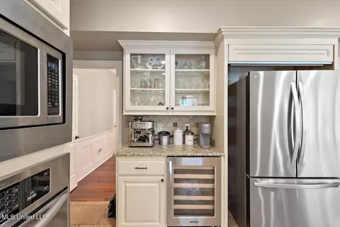 Kitchen - 45 Moss Forest Cir, Jackson, MS 39211 photo 4 of 4