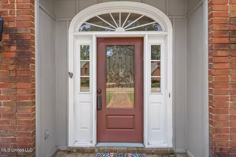Entry Way - 45 Moss Forest Cir, Jackson, MS 39211 photo 1 of 4