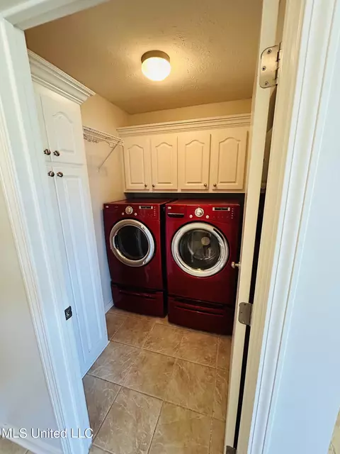 Other - 420 Spring Hill Pt, Brandon, MS 39047 photo 1 of 3