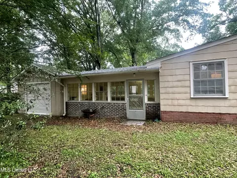 Exterior - 208 S Park Dr, Jackson, MS 39211 photo 3 of 6