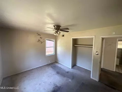 Bedroom - 5226 Andover Dr, Jackson, MS 39209 photo 2 of 5