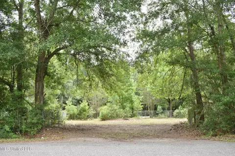 20110 Borzik Rd, Saucier, MS 39574 photo 7