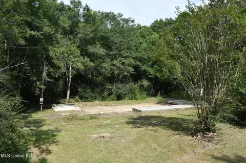 20110 Borzik Rd, Saucier, MS 39574 photo 5