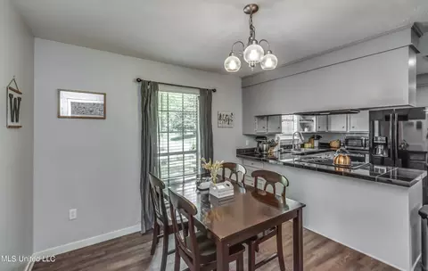 322 Coventry Ct, Brandon, MS 39047 photo 9