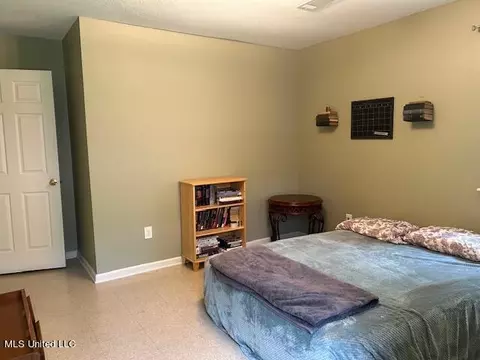 Bedroom - 127 Lincoln Place Pl, Jackson, MS 39213 photo 4 of 4